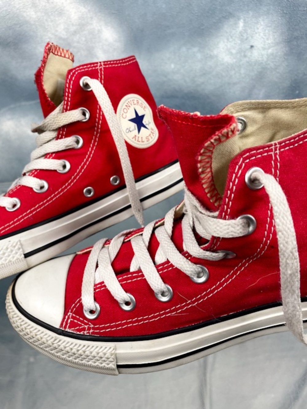 Converse Chuck Taylor all Star high tops red